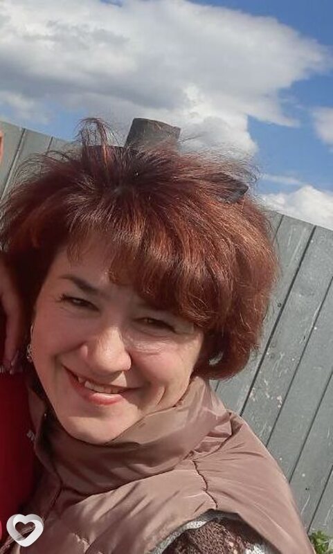 Альбина, Пласт