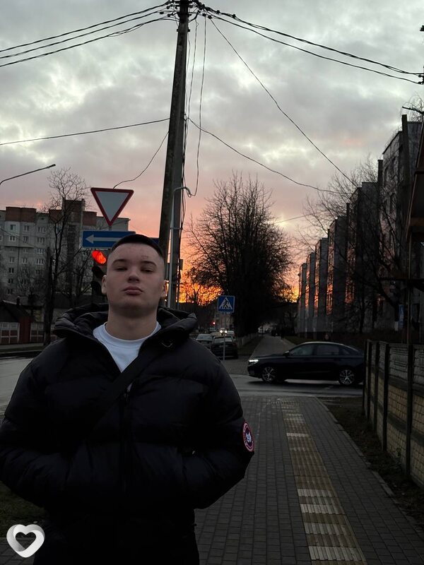 Александр, 22, Бобруйске — анкета №4469621