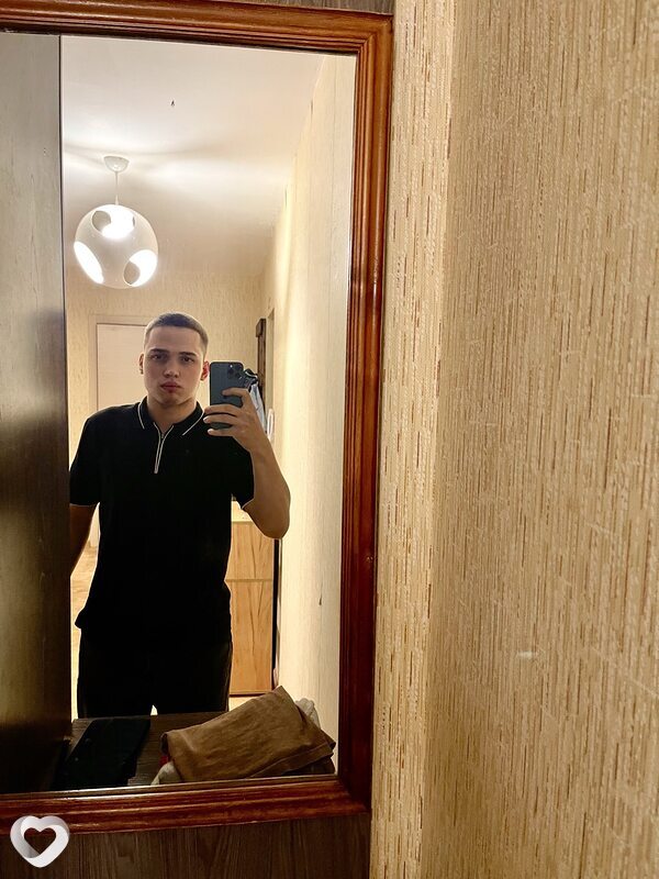 Стас, 20, Красноярске — анкета №4471653