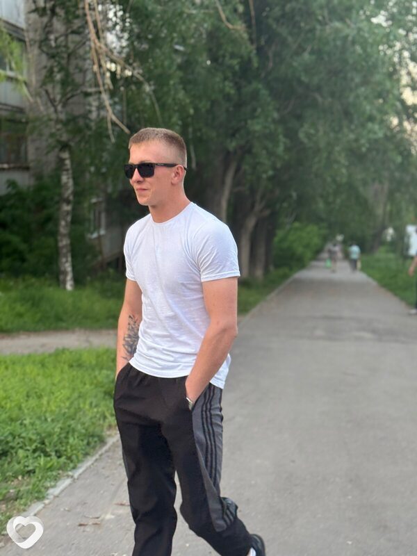 Коля, 24, Саратове — анкета №4473296