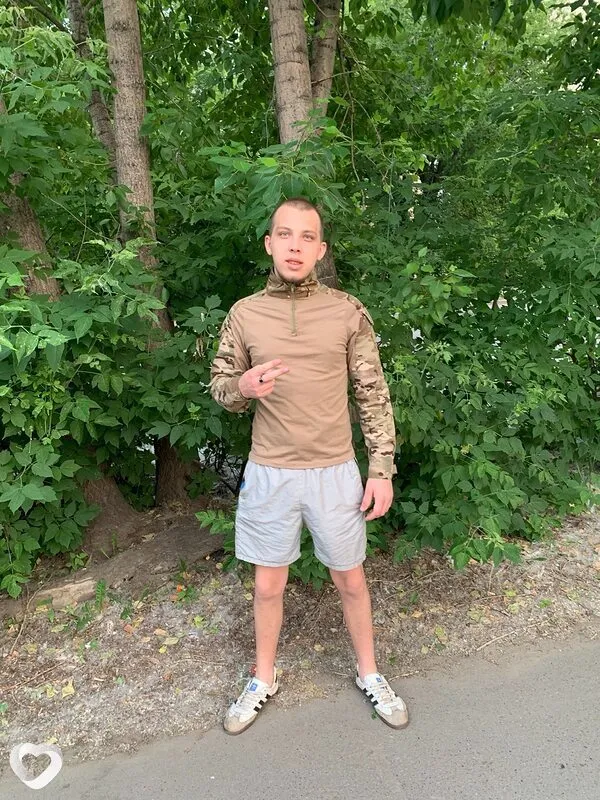 Данил, 19, Барнауле — анкета №4474003