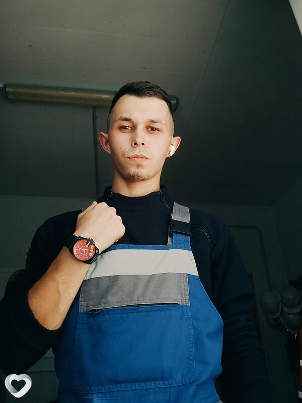 Антон, 22, Благовещенске — анкета №4473758