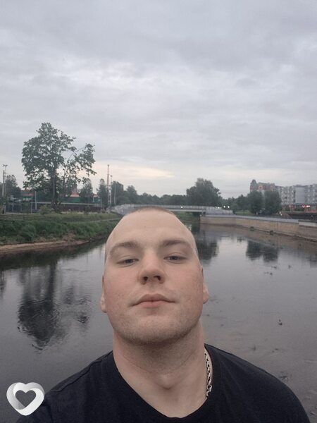 Владимир, 24, Луге — анкета №4474131