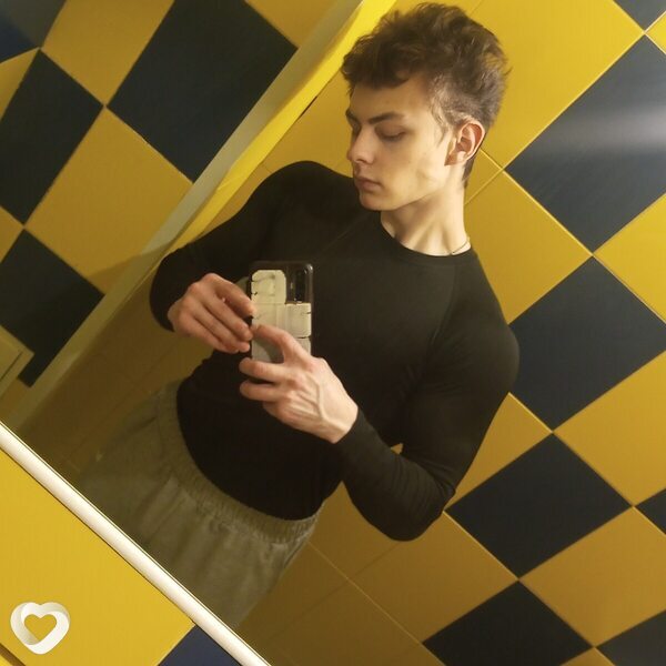Сергей, 18, Новосибирске — анкета №4474205