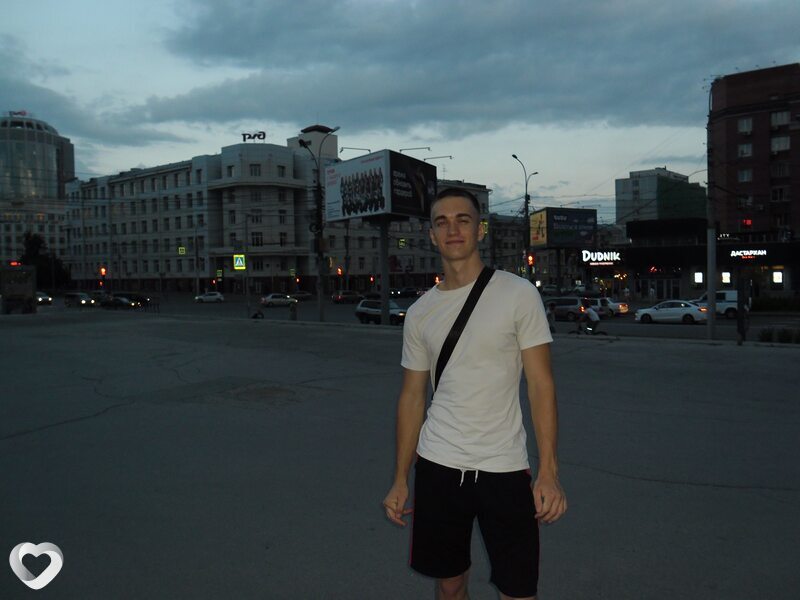 Женя, 20, Новосибирске — анкета №4474567