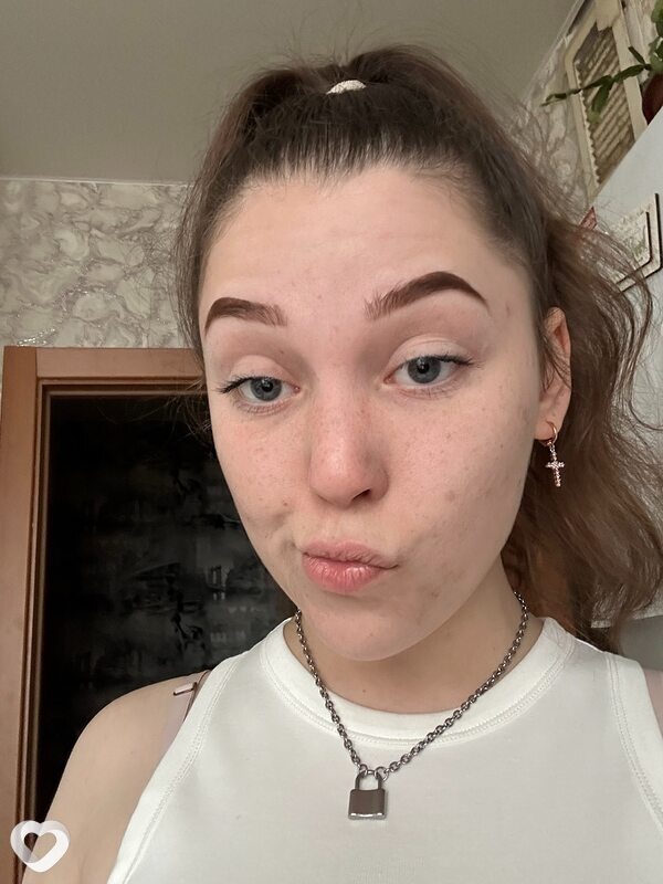 Аня, 22, Саратове — анкета №4475692