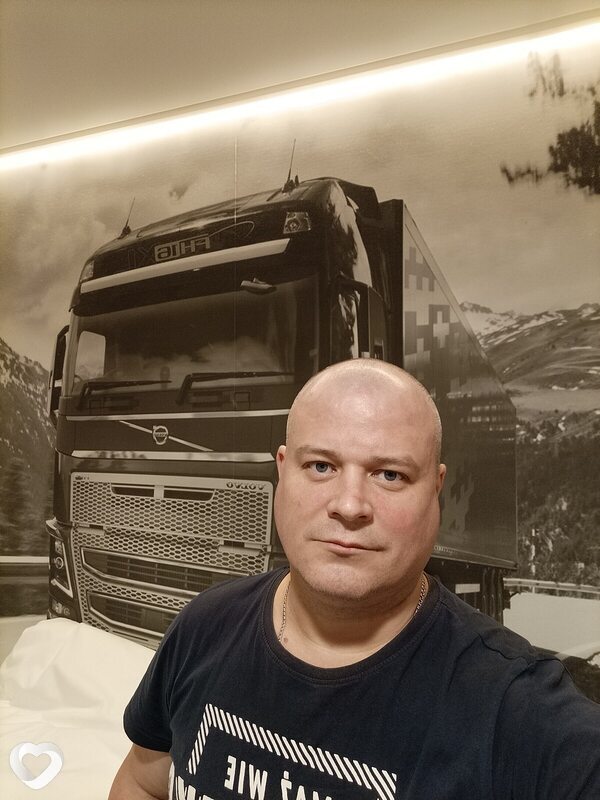 Sergei, Свиноуйсвце