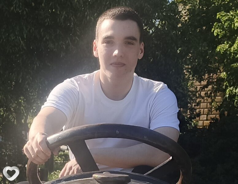 Александр, 18, Санкт-Петербурге — анкета №4477563