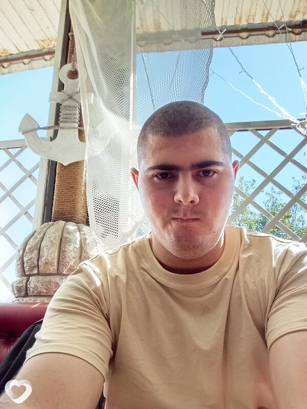 Владислав, 23, Шахтах — анкета №4478647