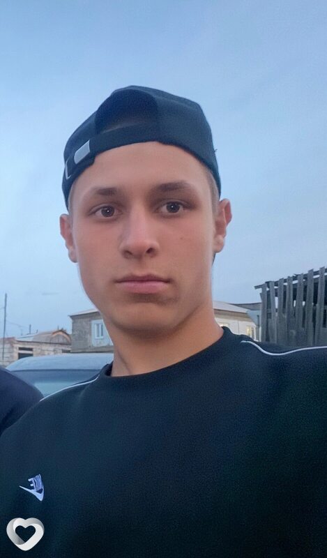 Александр, 19, Красноярске — анкета №4481154