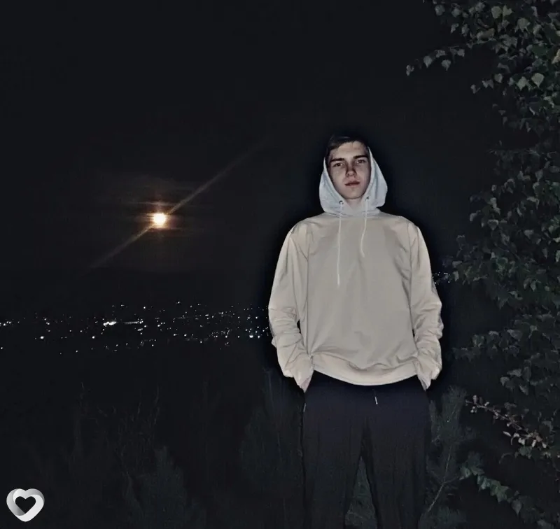Даниил, 18, Москве — анкета №4481392