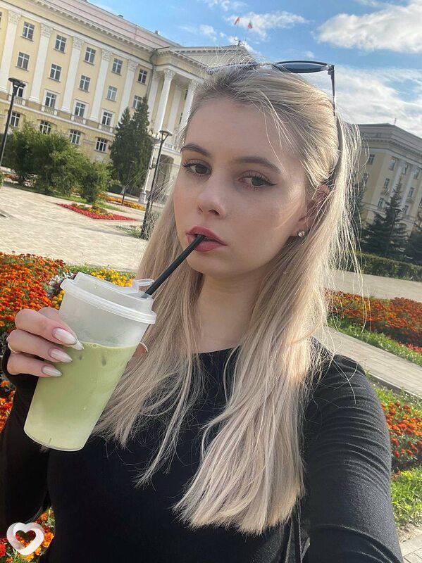 Юлия, 24, Луганске — анкета №4481561