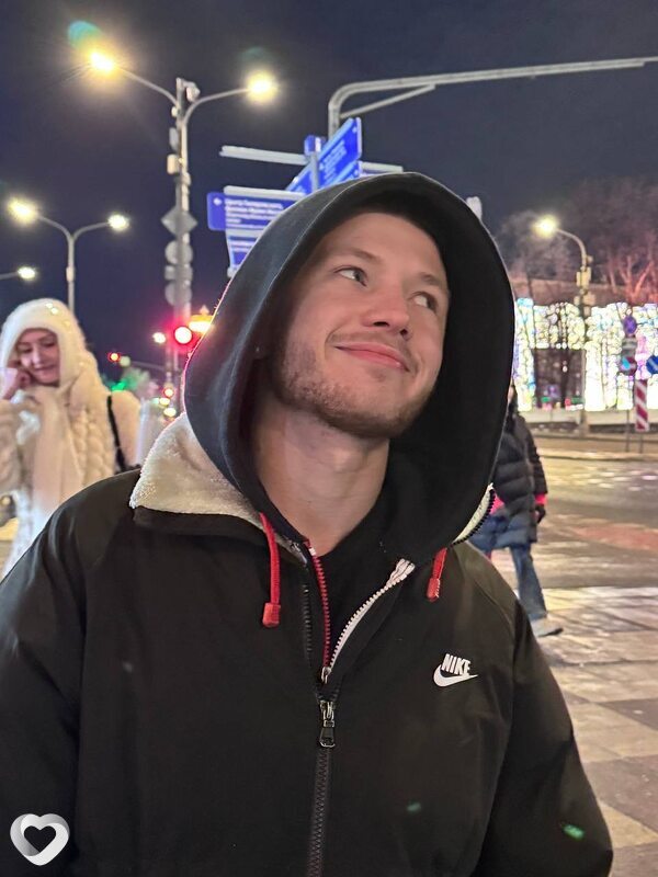Саша, 22, Москве — анкета №4482344