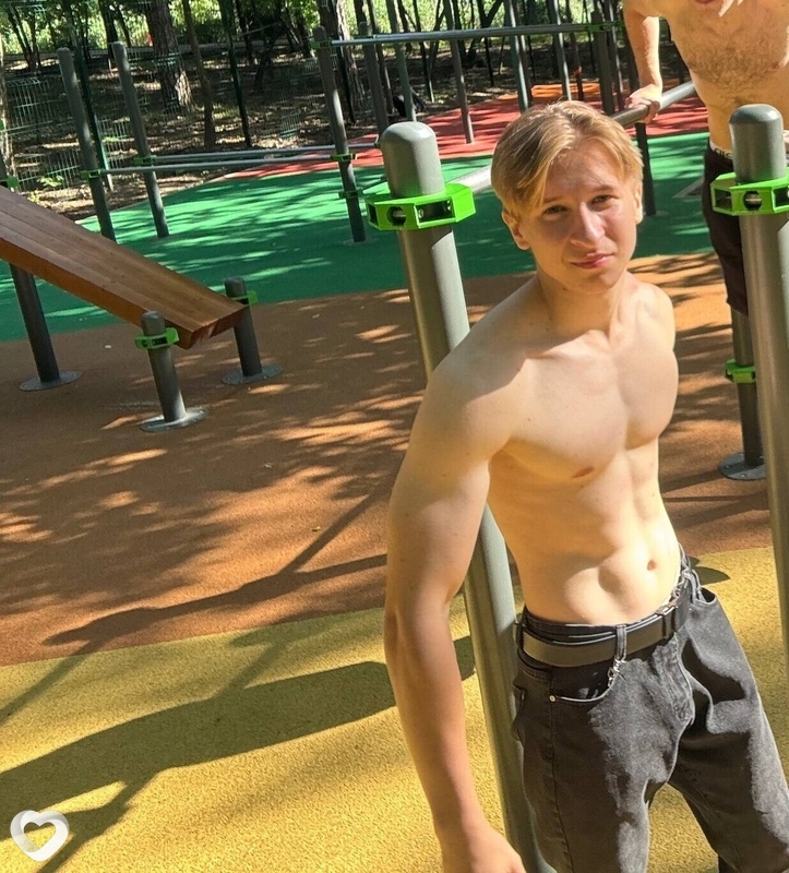 Рустам, 18, Краснодаре — анкета №4484265