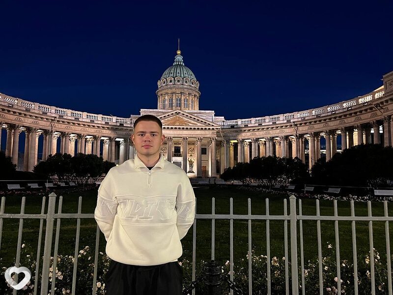 Артем, 22, Москве — анкета №4486619