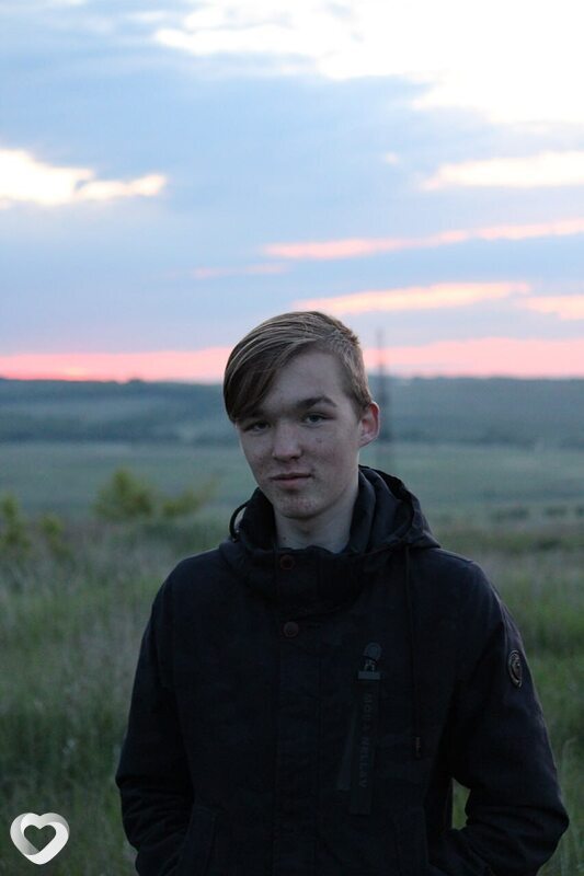 Александр, 19, Саратове — анкета №4487014
