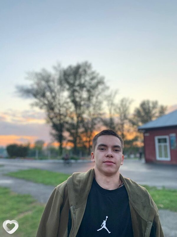 Даниил, 19, Белове — анкета №4487324