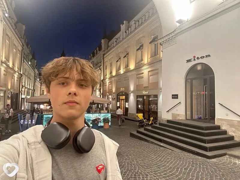Леха, 18, Москве — анкета №4487950