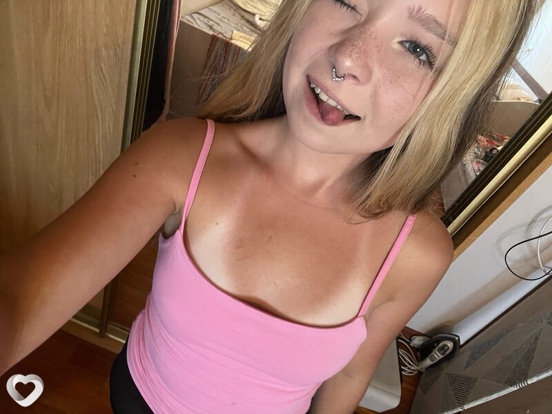 Алена, 18, Архангельске — анкета №4488240