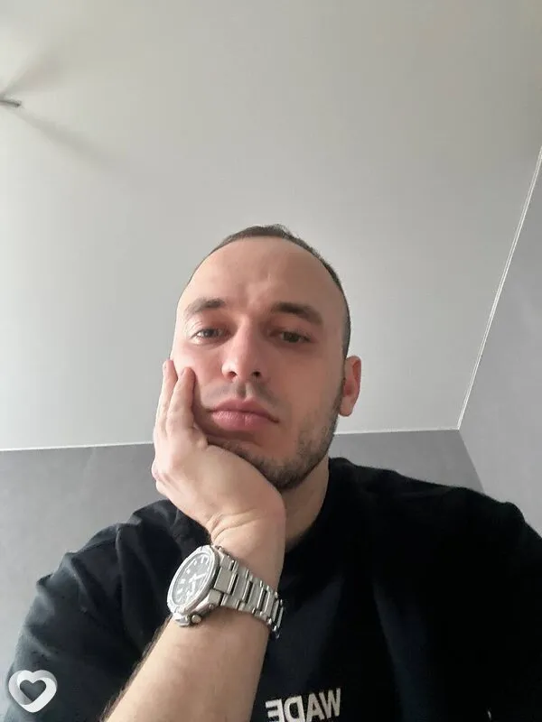 Artem, 32, Москве — анкета №4488275