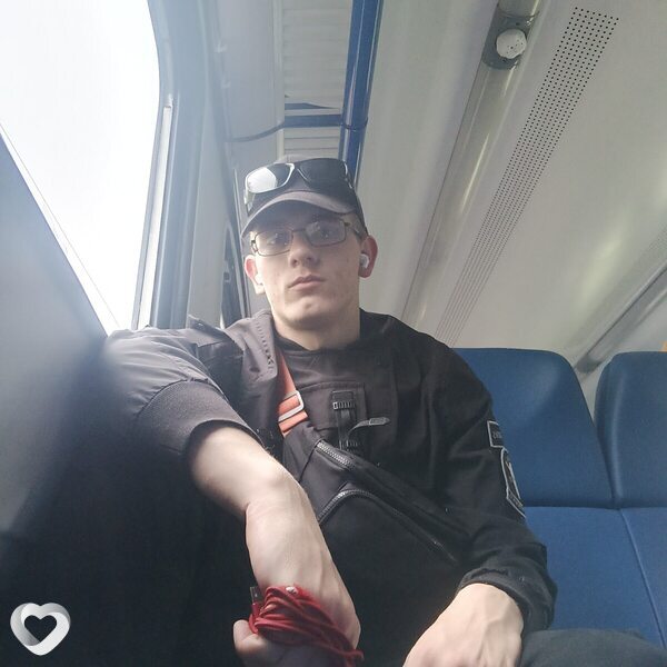 Игорек Харек, 18, Новосибирске — анкета №4488616