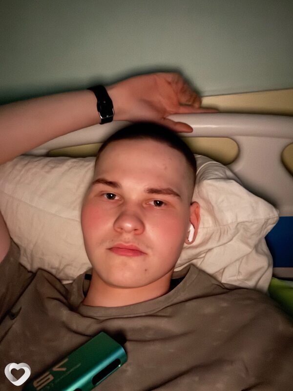 Александр, 19, Донецке — анкета №4488869