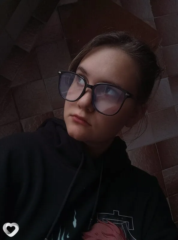 Люда, 18, Москве — анкета №4489738