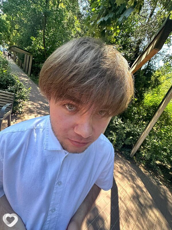 Даня, 18, Варшава — анкета №4489707