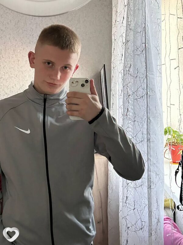 Артем, 19, Гродно — анкета №4490561