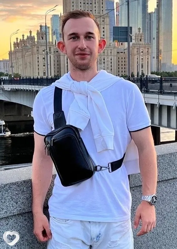 Максим, 25, Москве — анкета №4490712