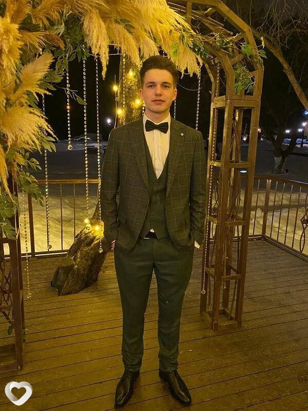 Артем, Москва