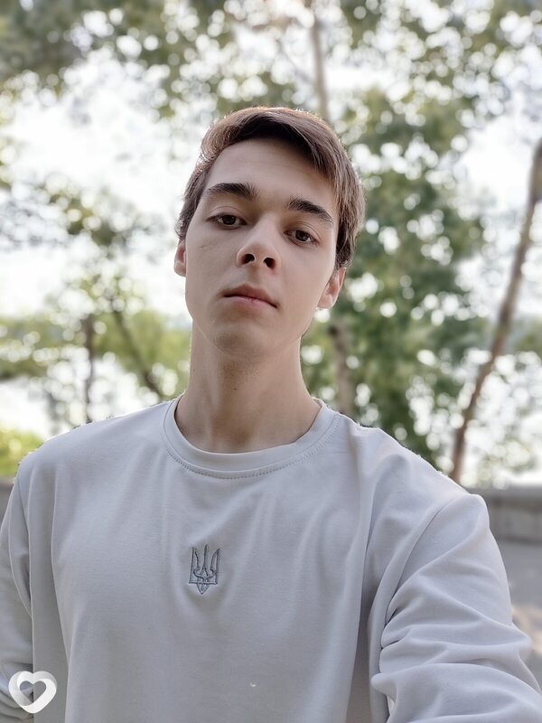Кирилл, 19, Киеве — анкета №4492458