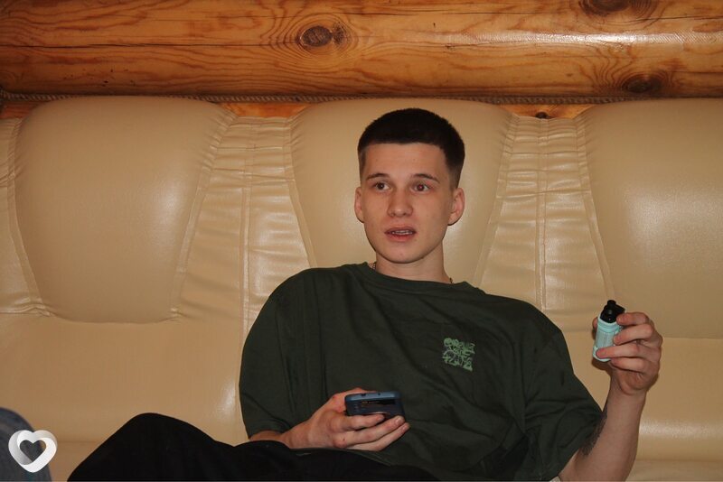 Олег, 22, Кирове — анкета №4493092