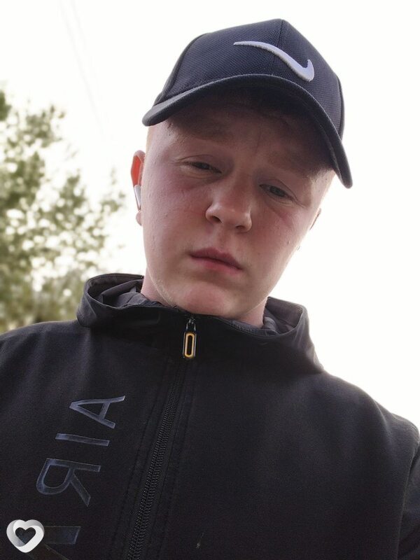 Артём, 18, Чите — анкета №4493264