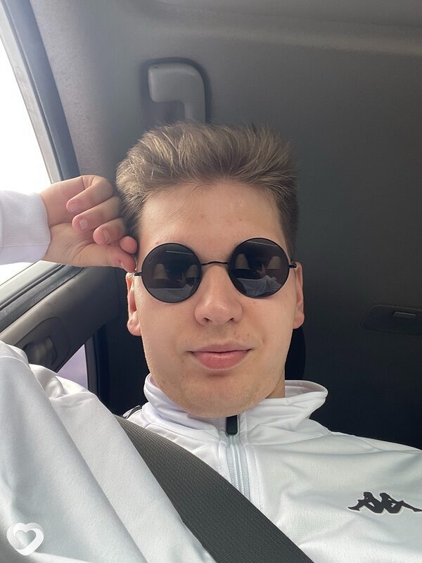 Кирилл, 21, Набережных Челнах — анкета №4494633