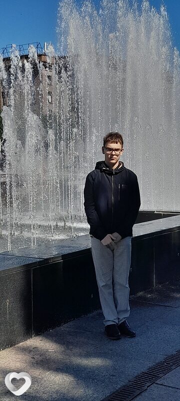 Юра, 18, Кингисеппе — анкета №4494933