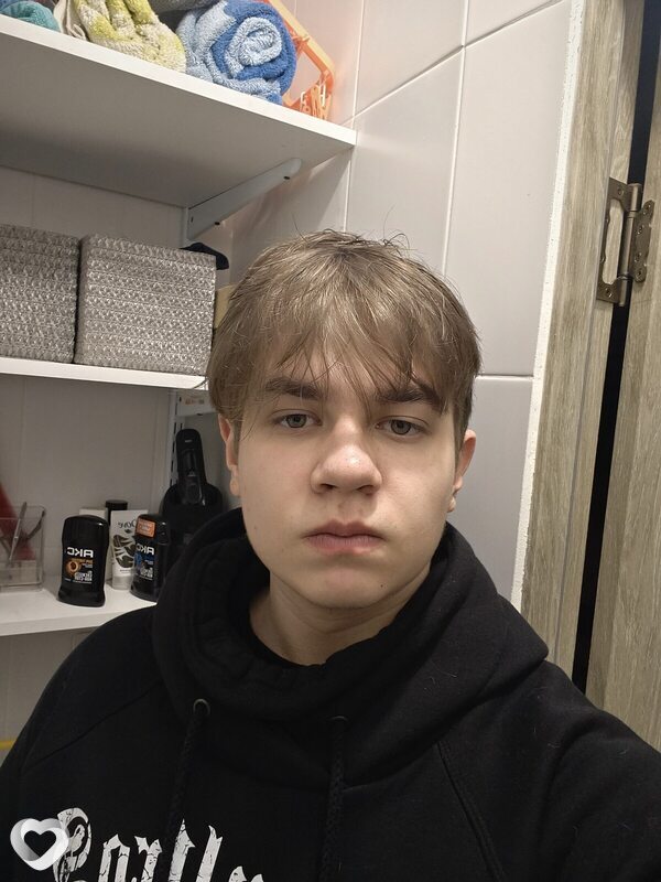 Вадим, 18, Екатеринбурге — анкета №4495338