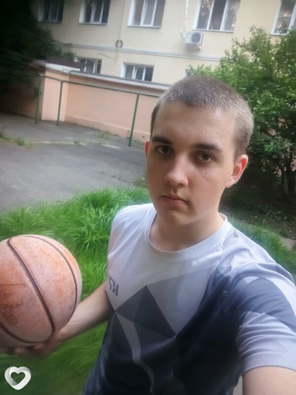 Илья, 18, Сочи — анкета №4495309