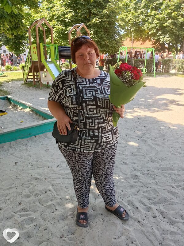 Катя, Бар