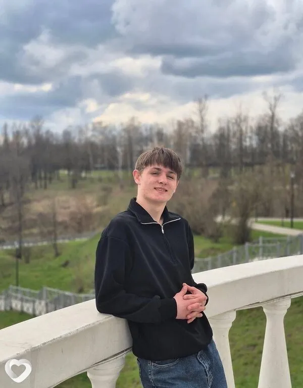 Даня, 18, Москве — анкета №4495558