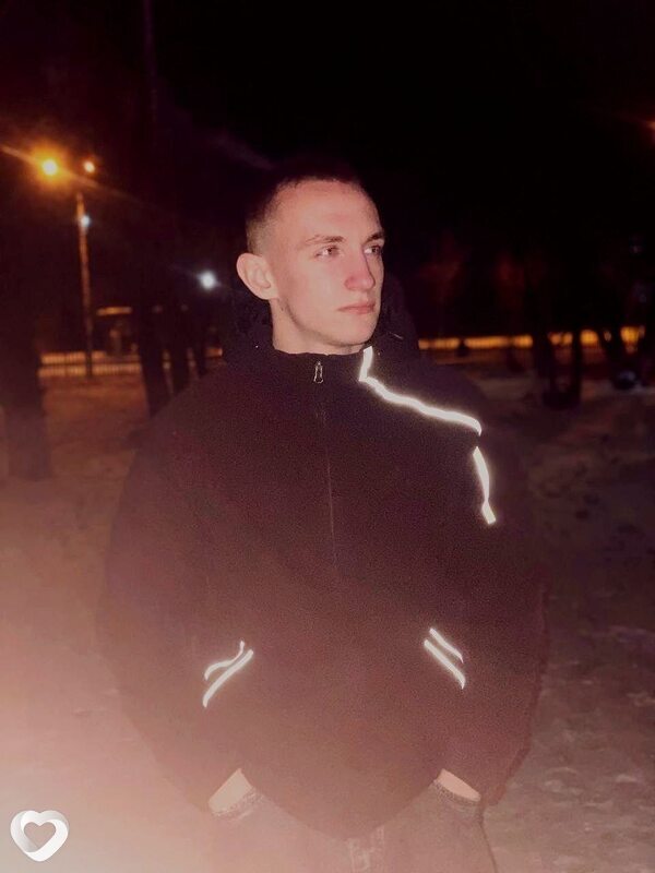 Артём, 21, Красноярске — анкета №4497085