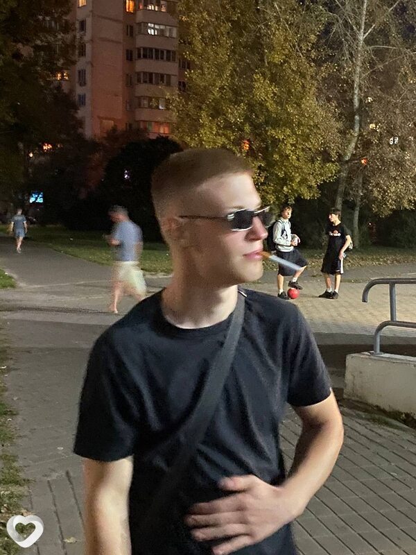 Дмитрий, 18, Минске — анкета №4498555