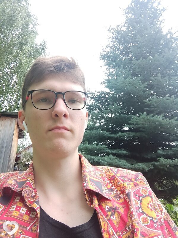 Максим, 21, Екатеринбурге — анкета №4499486