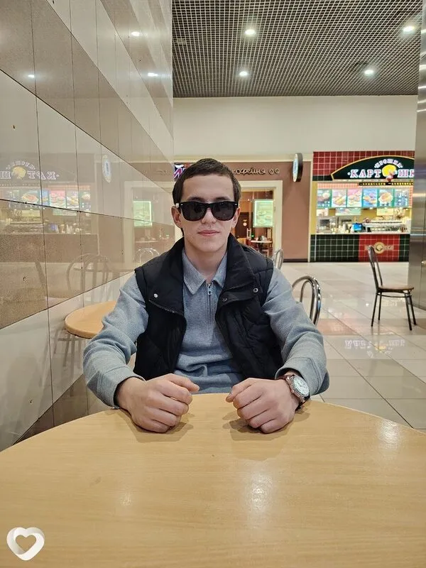 Ахмкджон, 19, Барнауле — анкета №4500247