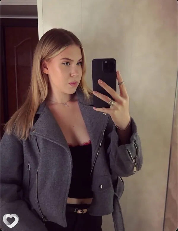 Полина, 19, Москве — анкета №4500425