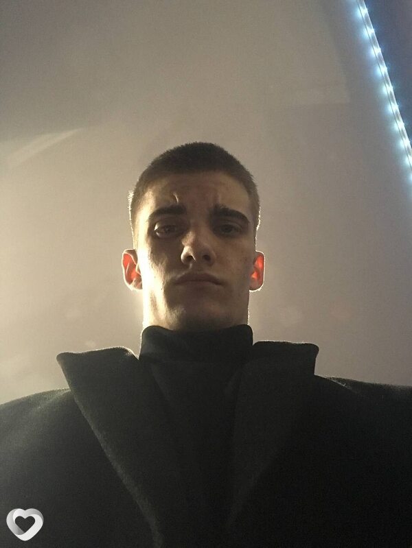 Алексей, 21, Омске — анкета №4500489