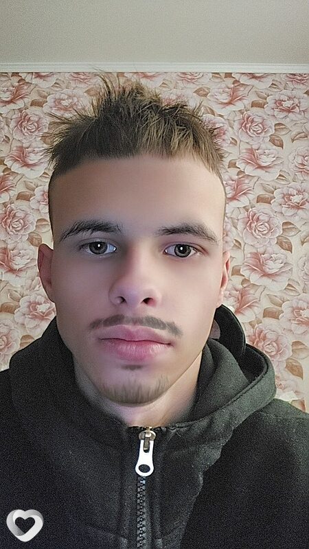 Артём, 20, Гродно — анкета №4502158