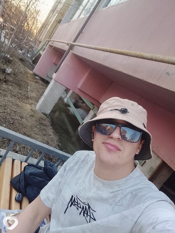 Виталий, 29, Якутске — анкета №4504235