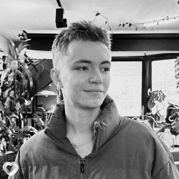 Илья, 18, Москве — анкета №4505275