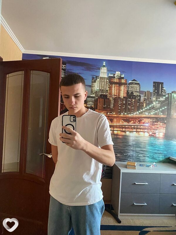 Арсений, 18, Бресте — анкета №4505458